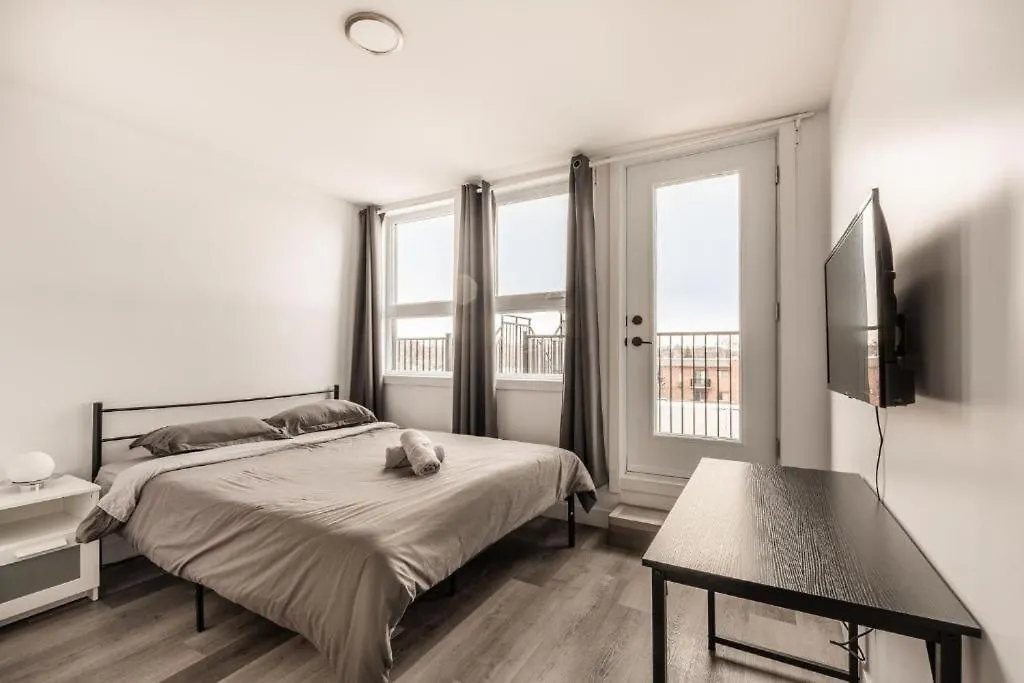 Two-Story With 2 Bedrooms 19-07 Montréal Kanada