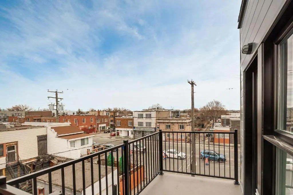 Two-Story With 2 Bedrooms 19-07 Montréal 0*,  Kanada